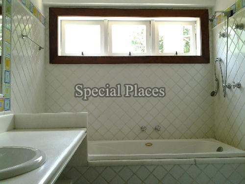 Conheça SUITE1 BAN do imóvel - Casa À Venda no Condomínio Itanhangá, Greenwood Park - Itanhangá - Rio de Janeiro - RJ - BAC3828 - 27 SUITE1 BAN