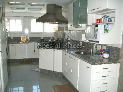Conheça COZINHA do imóvel - Casa À Venda no Condomínio Barra, Crystal Lake - Barra da Tijuca - Rio de Janeiro - RJ - BAC3956 - 20 COZINHA