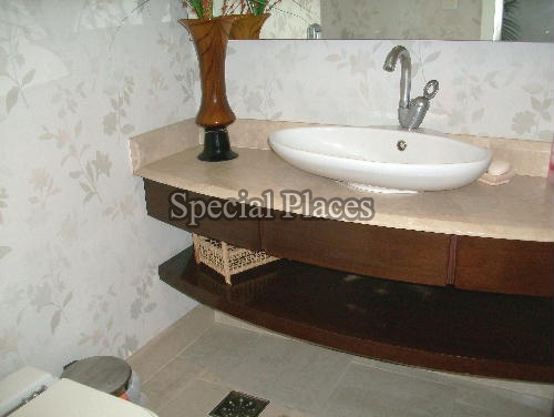 Conheça LAVABO do imóvel - Casa À Venda no Condomínio Barra, Crystal Lake - Barra da Tijuca - Rio de Janeiro - RJ - BAC3956 - 18 LAVABO