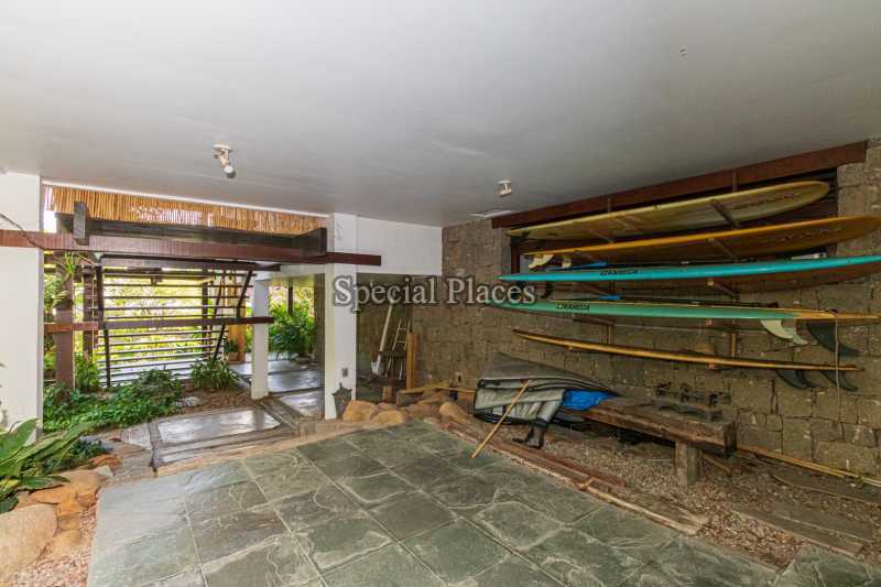 Conheça garagem do imóvel - Casa em Condomínio 4 quartos à venda Itanhangá, Rio de Janeiro - R$ 2.800.000 - BAC1533 - 28 garagem