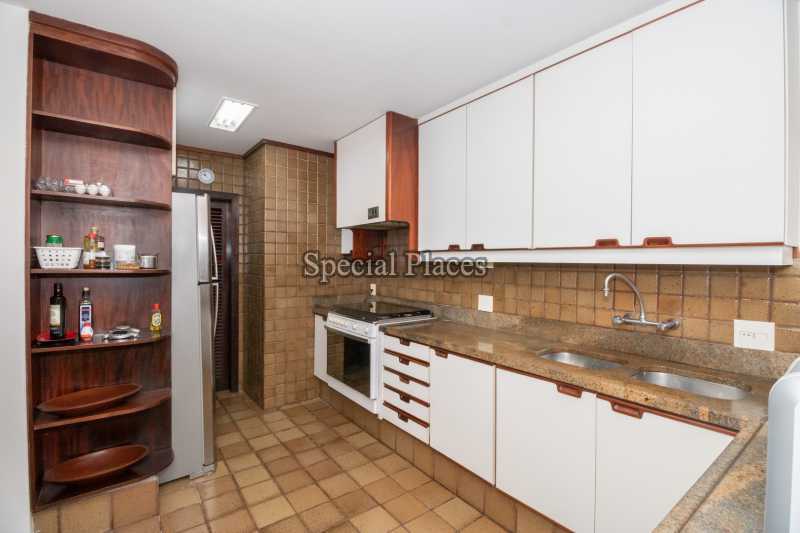 Conheça 16 copa cozinha do imóvel - Casa À Venda no Condomínio Itanhangá, Greenwood Park - Itanhangá - Rio de Janeiro - RJ - BAC4101 - 17 16 copa cozinha
