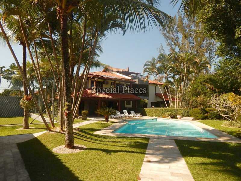 Conheça FACHADA do imóvel - Casa À Venda no Condomínio Barra, Village Marapendi - Barra da Tijuca - Rio de Janeiro - RJ - BAC4108 - 3 FACHADA