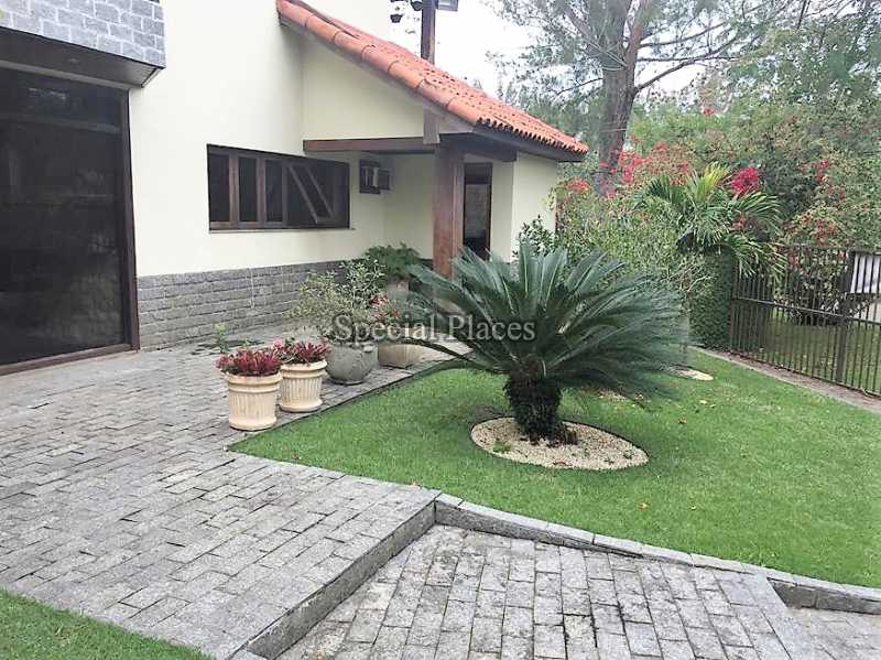 Conheça ENTRADA CASA do imóvel - Casa À Venda no Condomínio Barra, Village Marapendi - Barra da Tijuca - Rio de Janeiro - RJ - BAC4108 - 5 ENTRADA CASA