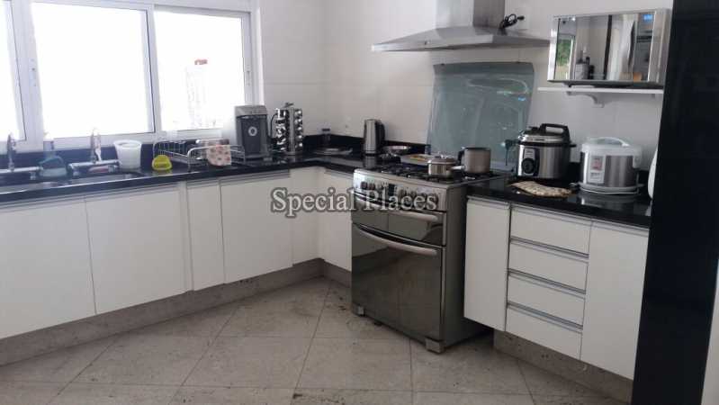 Conheça COZINHA do imóvel - Casa À Venda no Condomínio Barra, Lagoa Mar Norte - Barra da Tijuca - Rio de Janeiro - RJ - BAC4131 - 23 COZINHA
