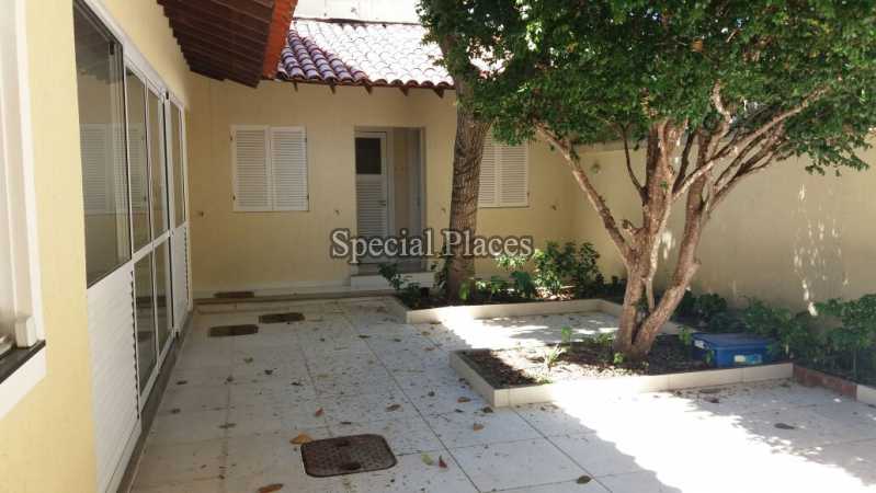 Conheça FUNDOS do imóvel - Casa À Venda no Condomínio Barra, Lagoa Mar Norte - Barra da Tijuca - Rio de Janeiro - RJ - BAC4131 - 27 FUNDOS