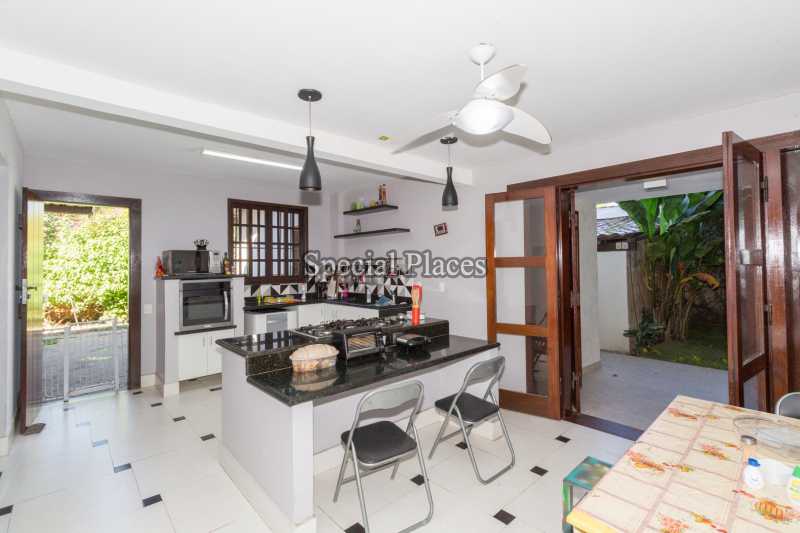 Conheça COPA COZINHA do imóvel - Casa À Venda no Condomínio Barra, Arouca B - Barra da Tijuca - Rio de Janeiro - RJ - BAC4136 - 16 COPA COZINHA