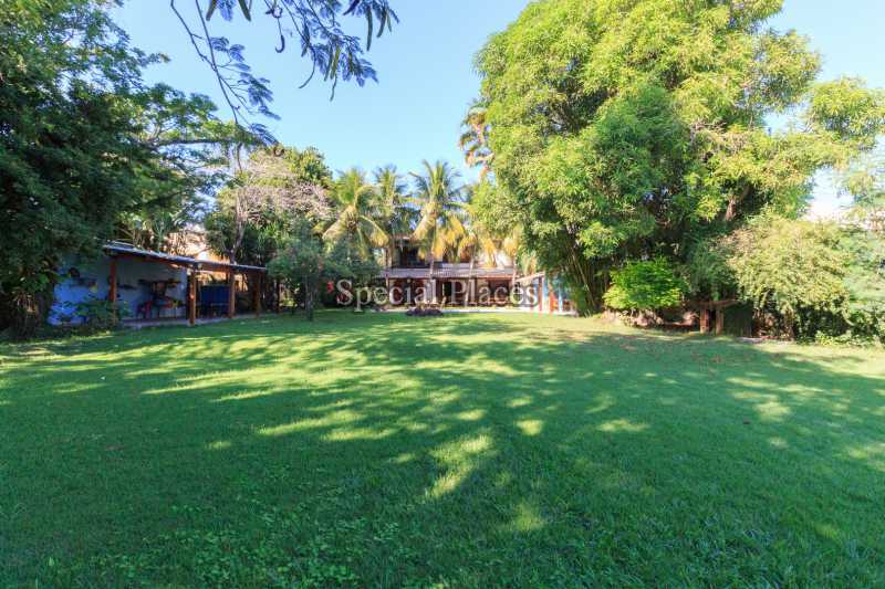 Conheça GRAMADÃO do imóvel - Casa À Venda no Condomínio Barra, Arouca B - Barra da Tijuca - Rio de Janeiro - RJ - BAC4136 - 7 GRAMADÃO