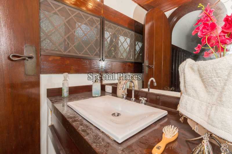 Conheça LAVABO do imóvel - Casa À Venda no Condomínio Barra, Arouca B - Barra da Tijuca - Rio de Janeiro - RJ - BAC4136 - 15 LAVABO