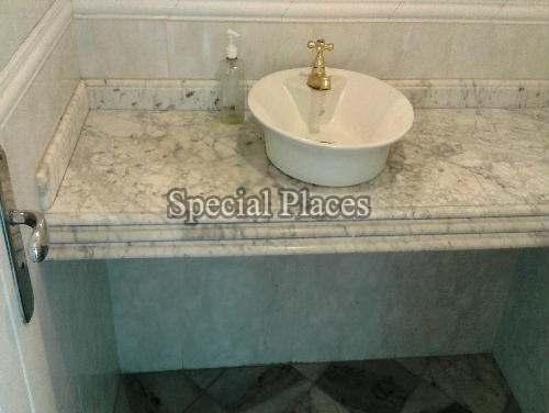 Conheça LAVABO do imóvel - Casa À Venda no Condomínio Barra, Santa Marina - Barra da Tijuca - Rio de Janeiro - RJ - BAC4243 - 9 LAVABO