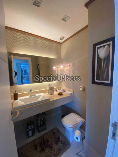 Conheça banheiro suite master do imóvel - Casa em Condomínio 7 quartos à venda Barra da Tijuca, Rio de Janeiro - R$ 5.950.000 - BAC4527 - 18 banheiro suite master