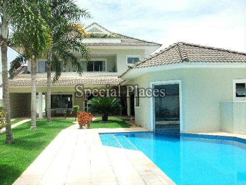 Conheça FACHADA do imóvel - Casa À Venda no Condomínio Barra, Sernambetiba Prudência do Amaral - Barra da Tijuca - Rio de Janeiro - RJ - BAC4582 - 1 FACHADA
