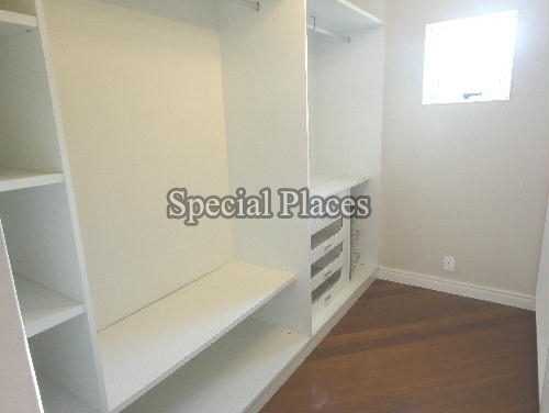 Conheça CLOSET MASTER do imóvel - Casa À Venda no Condomínio Barra, Mansões - Barra da Tijuca - Rio de Janeiro - RJ - BAC4611 - 13 CLOSET MASTER