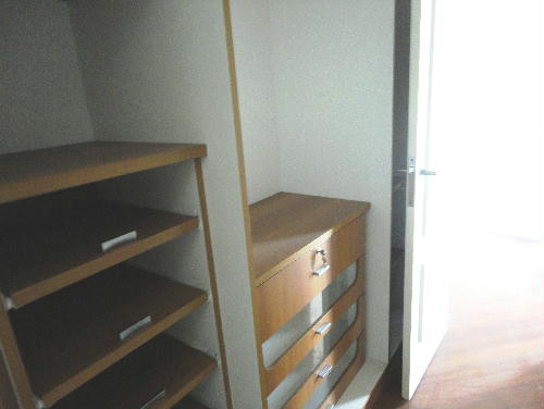 Conheça CLOSET SUÍTE 1 do imóvel - Casa À Venda no Condomínio Barra, Mansões - Barra da Tijuca - Rio de Janeiro - RJ - BAC4611 - 20 CLOSET SUÍTE 1