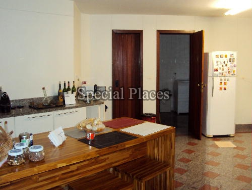 Conheça COZINHA do imóvel - Casa À Venda no Condomínio Barra, Porto dos Cabritos - Barra da Tijuca - Rio de Janeiro - RJ - BAC4642 - 13 COZINHA