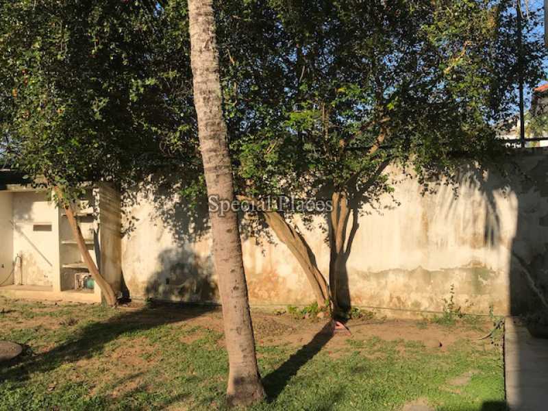Conheça JARDIM FRENTE do imóvel - Casa À Venda no Condomínio Barra, Rio Mar - Barra da Tijuca - Rio de Janeiro - RJ - BAC4701 - 6 JARDIM FRENTE