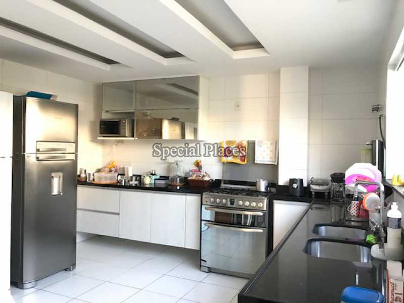 Conheça COZINHA do imóvel - Casa À Venda no Condomínio Barra, Rio Mar - Barra da Tijuca - Rio de Janeiro - RJ - BAC4701 - 16 COZINHA