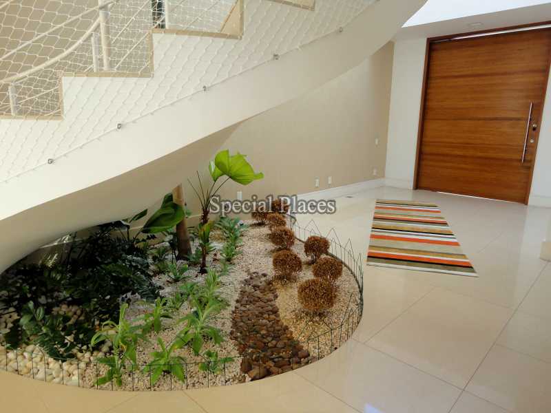 Conheça DETALHE HALL do imóvel - Casa À Venda no Condomínio Barra, Santa Mônica Jardins - Barra da Tijuca - Rio de Janeiro - RJ - BAC4703 - 13 DETALHE HALL