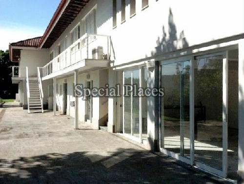 Conheça FACHADA ATRAS do imóvel - Casa em Condomínio Itanhangá, Jardim, Itanhangá, Rio de Janeiro, RJ À Venda, 5 Quartos, 500m² - BAC4810 - 11 FACHADA ATRAS