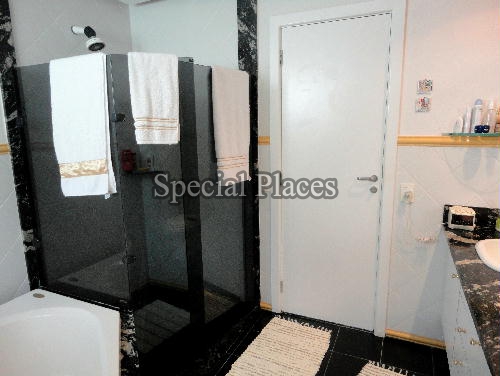 Conheça BANH MASTER 2 do imóvel - Casa À Venda no Condomínio Barra, Crystal Lake - Barra da Tijuca - Rio de Janeiro - RJ - BAC4877 - 30 BANH MASTER 2