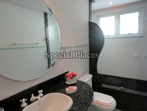 Conheça BANHEIRO CANADENSE do imóvel - Casa À Venda no Condomínio Barra, Crystal Lake - Barra da Tijuca - Rio de Janeiro - RJ - BAC4877 - 26 BANHEIRO CANADENSE