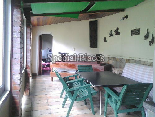 Conheça VARANDA COBERTA PAV1 do imóvel - Casa em Condomínio Joatinga, Joá, Rio de Janeiro, RJ À Venda, 5 Quartos, 1078m² - BAC4998 - 6 VARANDA COBERTA PAV1