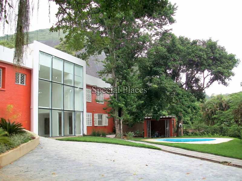 Conheça Fachada 3 do imóvel - Casa À Venda no Condomínio Itanhangá, Jardim - Itanhangá - Rio de Janeiro - RJ - BAC5035 - 4 Fachada 3