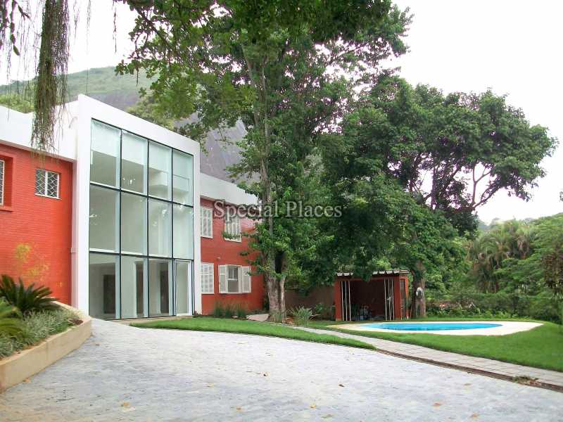 Conheça Fachada 5 do imóvel - Casa À Venda no Condomínio Itanhangá, Jardim - Itanhangá - Rio de Janeiro - RJ - BAC5035 - 6 Fachada 5