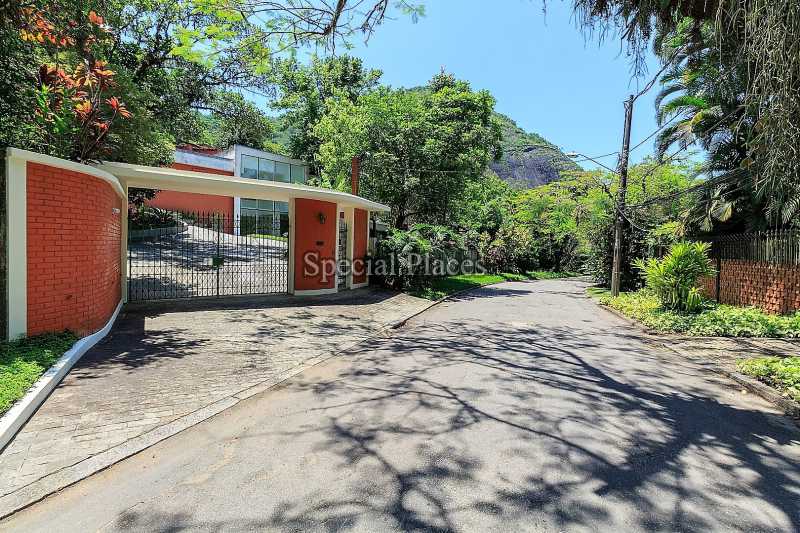 Conheça Rua da Casa do imóvel - Casa À Venda no Condomínio Itanhangá, Jardim - Itanhangá - Rio de Janeiro - RJ - BAC5035 - 13 Rua da Casa