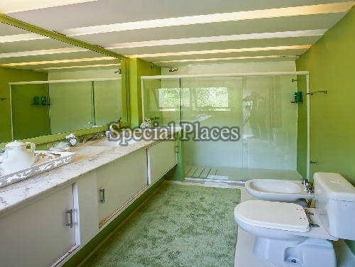Conheça BANH SUITE VERDE do imóvel - Casa em Condomínio Joatinga, Joá, Rio de Janeiro, RJ À Venda, 6 Quartos, 1100m² - BAC5036 - 21 BANH SUITE VERDE