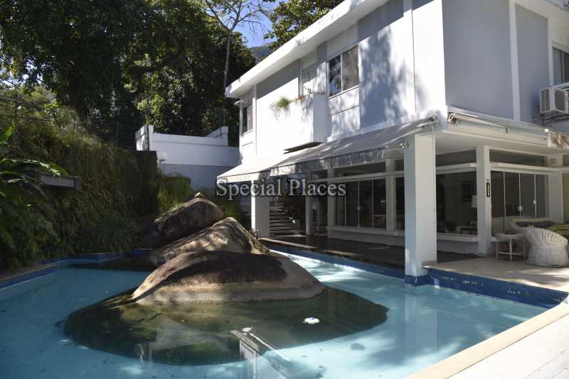 Conheça 2 fachada do imóvel - Casa À Venda no Condomínio Itanhangá, Bosque Itanhangá - Itanhangá - Rio de Janeiro - RJ - BAC5037 - 3 2 fachada