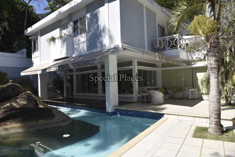 Conheça 30 detalhe piscina do imóvel - Casa À Venda no Condomínio Itanhangá, Bosque Itanhangá - Itanhangá - Rio de Janeiro - RJ - BAC5037 - 31 30 detalhe piscina