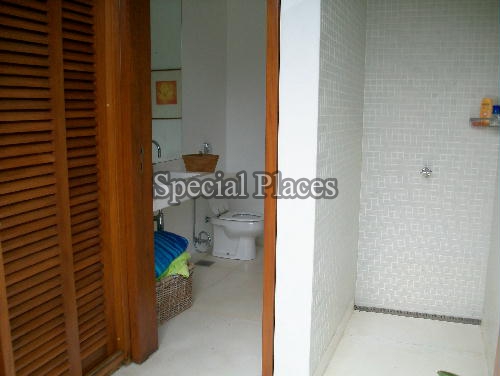 Conheça BANH LAZER DUCHA do imóvel - Casa À Venda no Condomínio Itanhangá, Jardim - Itanhangá - Rio de Janeiro - RJ - BAC5061 - 10 BANH LAZER DUCHA