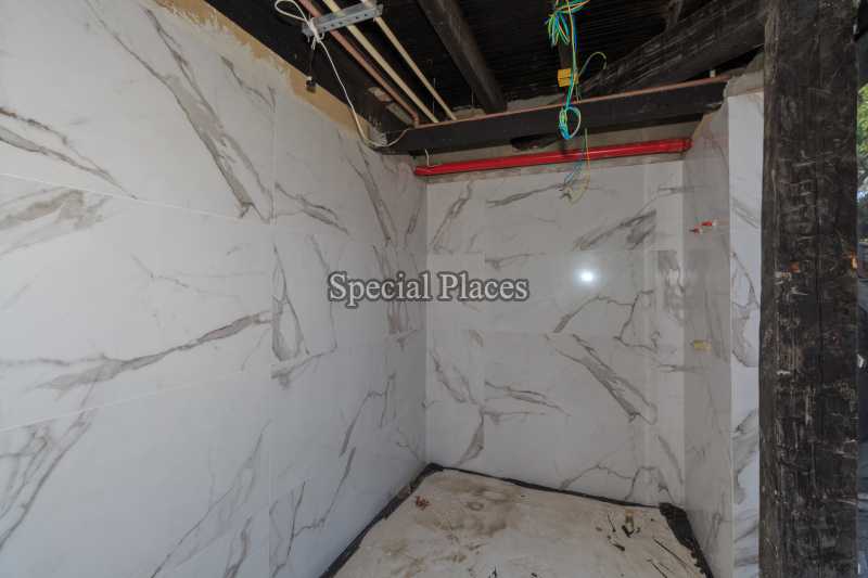 Conheça BANHEIRO (OBRA) do imóvel - Casa em Condomínio Joatinga, Joá, Rio de Janeiro, RJ À Venda, 13 Quartos, 1800m² - BAC5097 - 29 BANHEIRO (OBRA)
