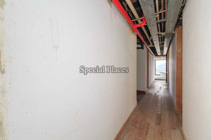 Conheça CORREDOR SUÍTES (OBRA) do imóvel - Casa em Condomínio Joatinga, Joá, Rio de Janeiro, RJ À Venda, 13 Quartos, 1800m² - BAC5097 - 20 CORREDOR SUÍTES (OBRA)