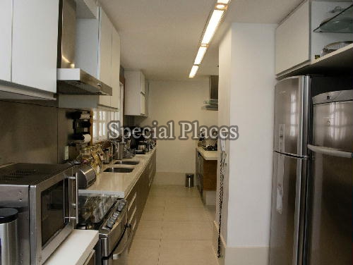 Conheça COZINHA2 do imóvel - Casa À Venda no Condomínio Barra, Santa Mônica Jardins - Barra da Tijuca - Rio de Janeiro - RJ - BAC5112 - 22 COZINHA2