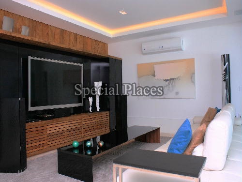 Conheça HOMETHEATER do imóvel - Casa À Venda no Condomínio Barra, Sernambetiba Jardim Marapendi - Barra da Tijuca - Rio de Janeiro - RJ - BAC5195 - 12 HOMETHEATER