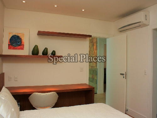 Conheça SUITE 2 do imóvel - Casa À Venda no Condomínio Barra, Sernambetiba Jardim Marapendi - Barra da Tijuca - Rio de Janeiro - RJ - BAC5195 - 23 SUITE 2