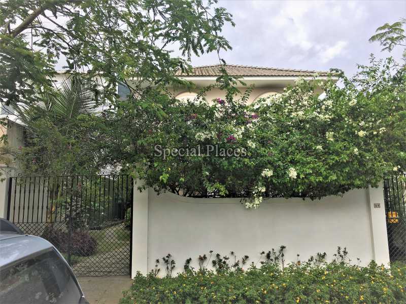 Conheça fachada do imóvel - Casa À Venda no Condomínio Barra, Barrinha, Amaba - Barra da Tijuca - Rio de Janeiro - RJ - BAC5254 - 5 fachada