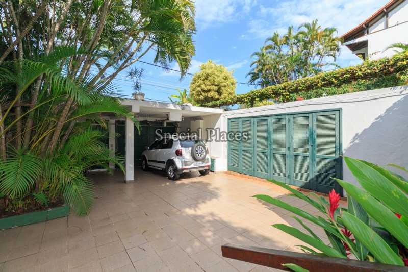 Conheça GARAGEM do imóvel - Casa À Venda no Condomínio Joatinga - Joá - Rio de Janeiro - RJ - BAC5390 - 29 GARAGEM