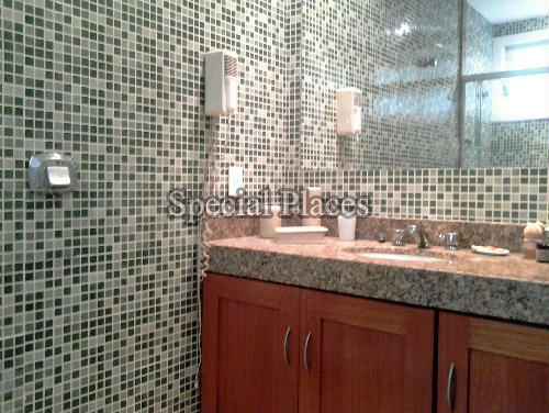 Conheça BANH SUITETERREA do imóvel - Casa em Condominio Condomínio Barra, Santa Lúcia, Barra da Tijuca,Rio de Janeiro,RJ À Venda,6 Quartos,1100m² - BAC5410 - 14 BANH SUITETERREA