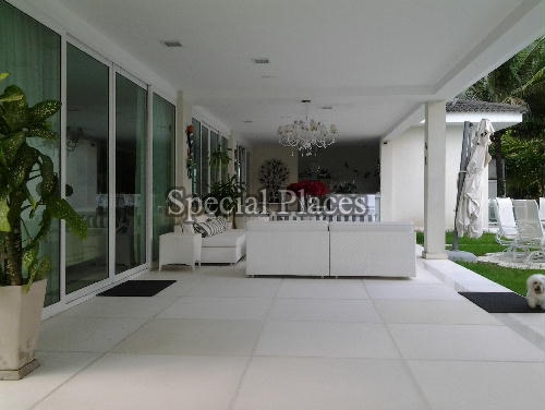 Conheça VARANDA do imóvel - Casa em Condomínio Itanhangá, Reserva, Itanhangá, Rio de Janeiro, RJ À Venda, 5 Quartos, 1374m² - BAC5652 - 4 VARANDA