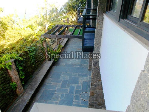 Conheça PATIO FUNDOS do imóvel - Casa em Condomínio Joatinga, Joá, Rio de Janeiro, RJ À Venda, 4 Quartos, 400m² - BAC91 - 5 PATIO FUNDOS