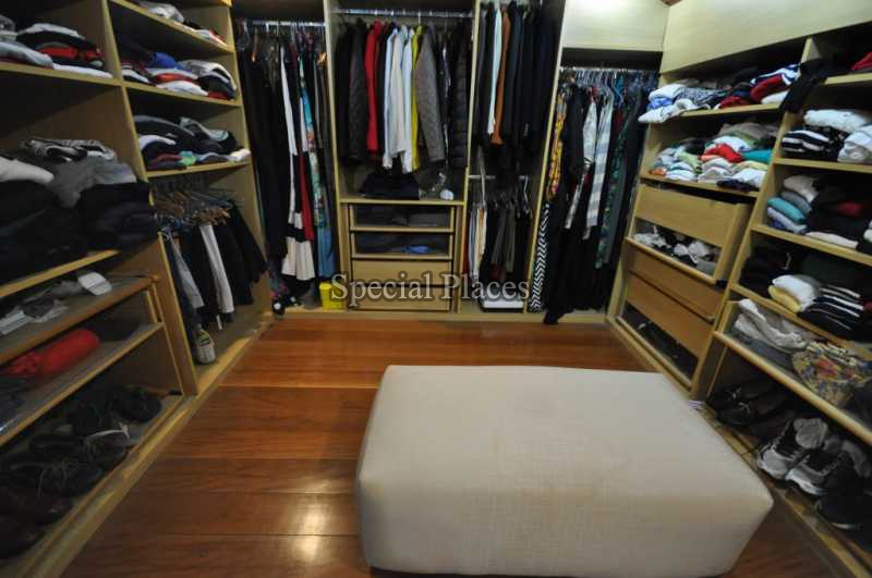 Conheça CLOSET SUITE do imóvel - Casa em Condomínio Barra, Santa Marina, Barra da Tijuca, Rio de Janeiro, RJ À Venda, 5 Quartos, 500m² - BAC1123 - 11 CLOSET SUITE