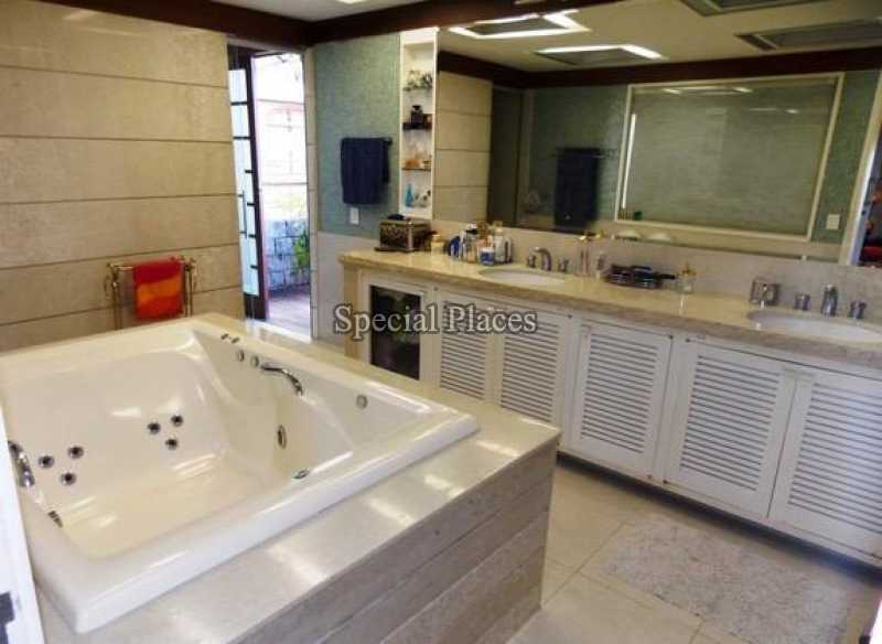 Conheça 8. do imóvel - Casa em Condomínio 4 quartos para alugar Itanhangá, Rio de Janeiro - R$ 4.000 - LOC1005 - 9 8.