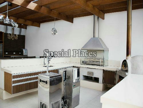 Conheça AREA GOURMET do imóvel - Casa em Condomínio Barra, Santa Mônica Jardins, Barra da Tijuca, Rio de Janeiro, RJ Para Alugar, 4 Quartos, 800m² - LOC1010 - 7 AREA GOURMET