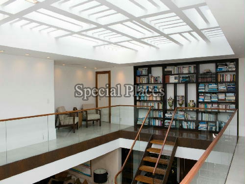 Conheça DETALHE TETO do imóvel - Casa em Condomínio Barra, Santa Mônica Jardins, Barra da Tijuca, Rio de Janeiro, RJ Para Alugar, 4 Quartos, 800m² - LOC1010 - 17 DETALHE TETO