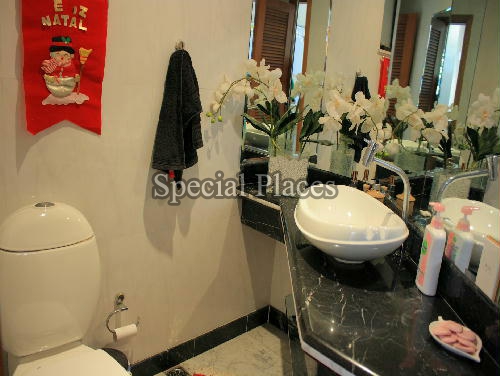 Conheça LAVABO do imóvel - Casa em Condomínio Joatinga, Joá, Rio de Janeiro, RJ Para Alugar, 4 Quartos, 950m² - LOC1014 - 21 LAVABO