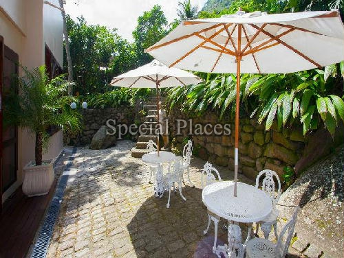 Conheça VARANDA do imóvel - Casa Joá, Rio de Janeiro, RJ Para Alugar, 6 Quartos, 1100m² - LOC1020 - 13 VARANDA