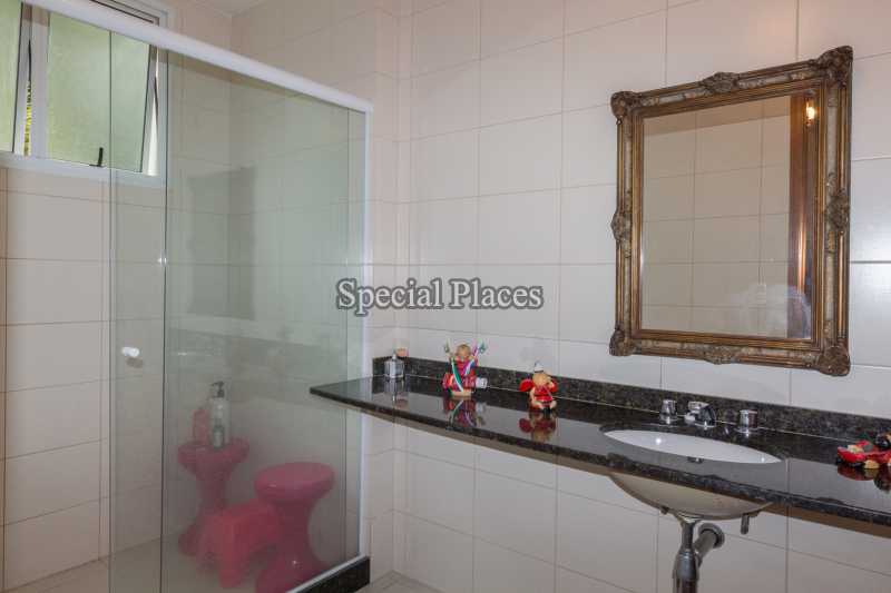 Conheça BANHEIRO SUITE do imóvel - Casa em Condominio Condomínio Vargem Grande, Verde Vale, Vargem Grande,Rio de Janeiro,RJ Para Alugar,5 Quartos,600m² - LOC1021 - 22 BANHEIRO SUITE