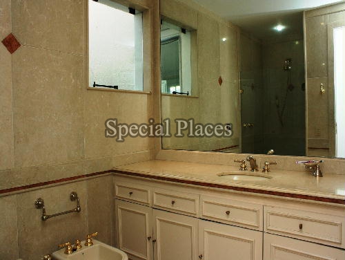 Conheça BANHEIRO1 do imóvel - Casa em Condomínio 6 quartos para alugar Barra da Tijuca, Rio de Janeiro - R$ 5.000 - LOC1033 - 24 BANHEIRO1 - Casa em Condomínio 6 quartos para alugar Barra da Tijuca, Rio de Janeiro - R$ 5.000 - LOC1033 - 24